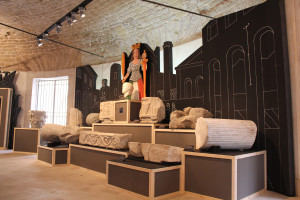 Allestimento Scenografico ed Espositivo per la Mostra Est Locus…